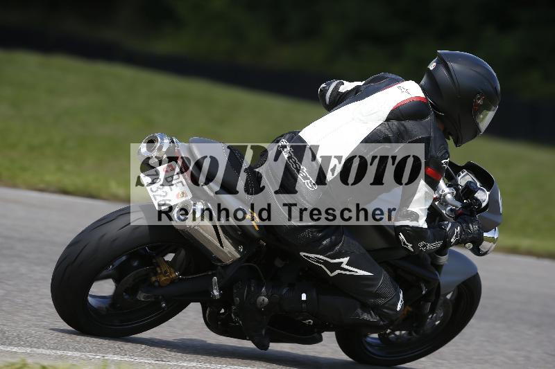 /Archiv-2024/29 12.06.2024 MOTO.CH Track Day ADR/Gruppe blau/65